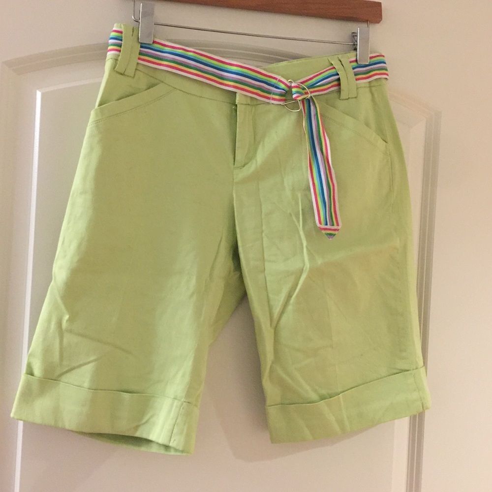 Summer shorts with belt